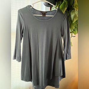 MULTIPLES — Small Blouse w/ Quarter Length Sleeves